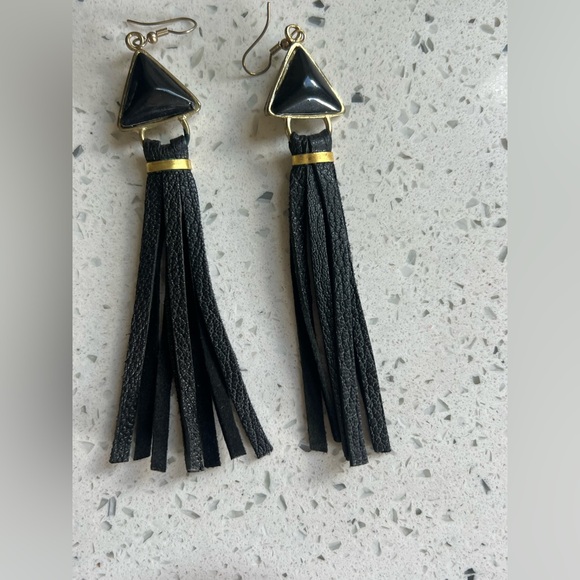 Black Triangle 🔺 Tassel Earrings - Picture 5 of 6